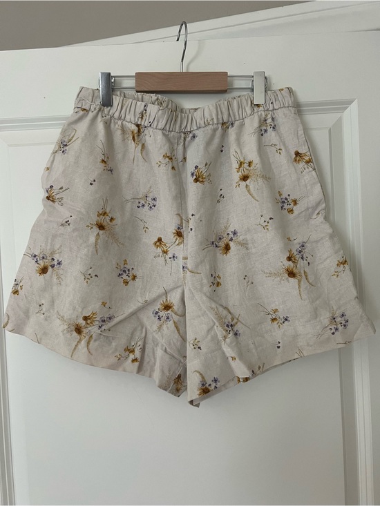 H&M Pants - H&M High-Rise Linen-Blend Shorts